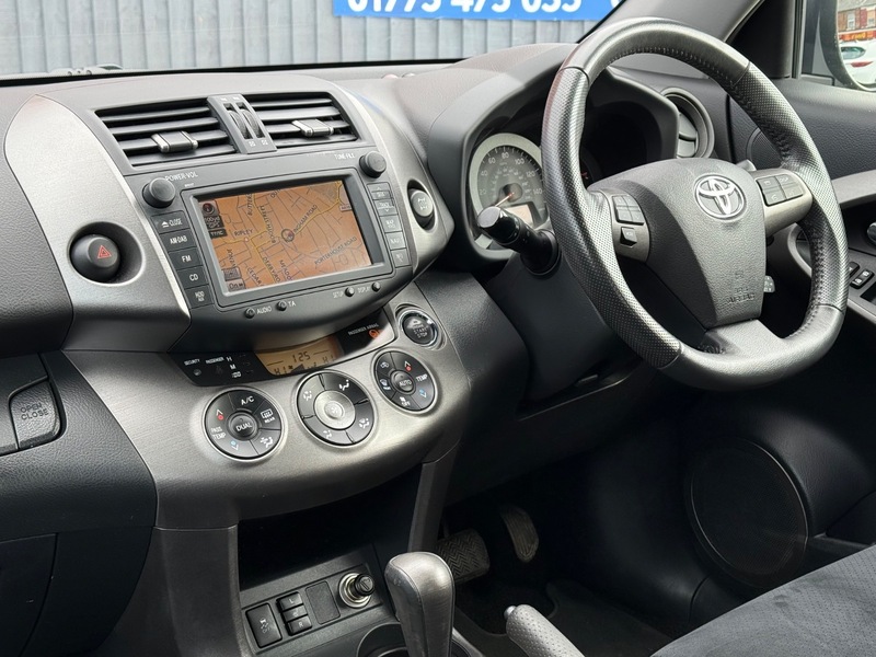 Used Toyota RAV4 2011 for sale - 77140377: Photo 14