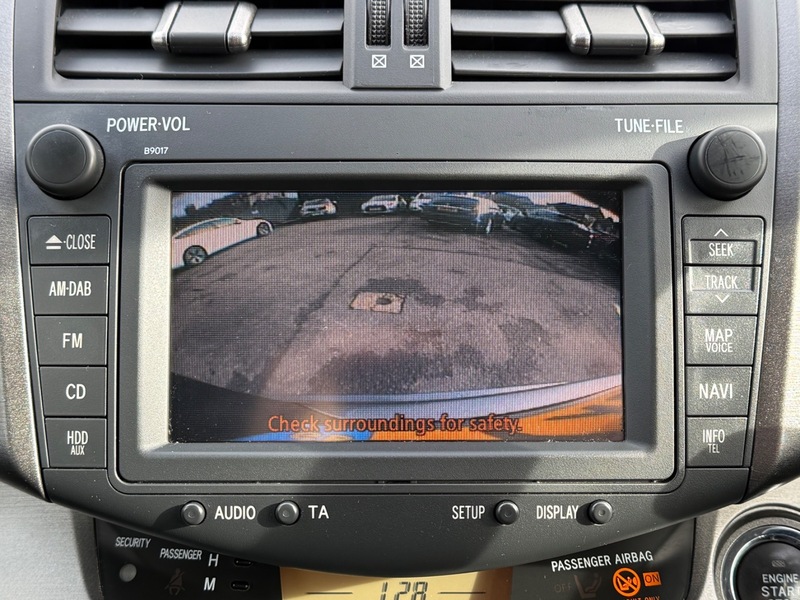 Used Toyota RAV4 2011 for sale - 77140377: Photo 32