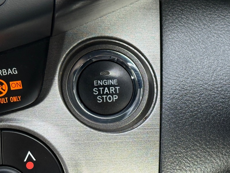 Used Toyota RAV4 2011 for sale - 77140377: Photo 9