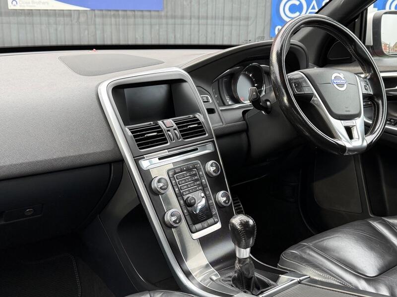 Used Volvo XC60 2016 for sale - 78196723: Photo 2