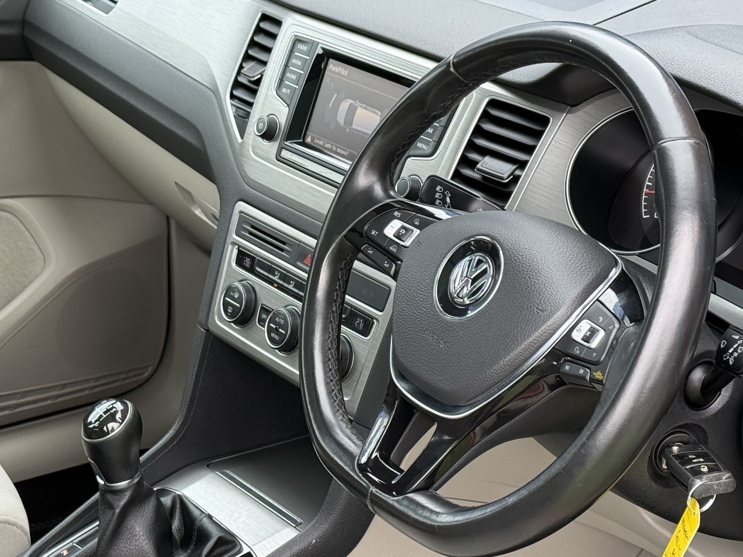 Used Volkswagen Golf SV 2014 for sale - 78196700: Photo 2