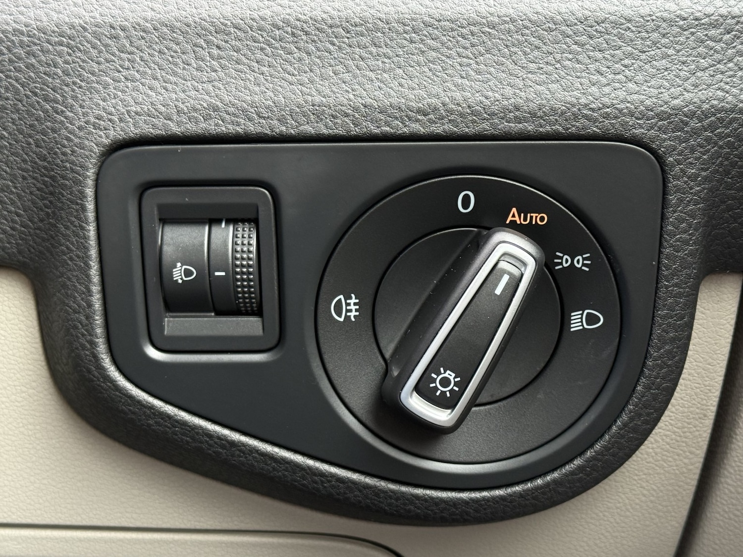 Used Volkswagen Golf SV 2014 for sale - 78196700: Photo 8