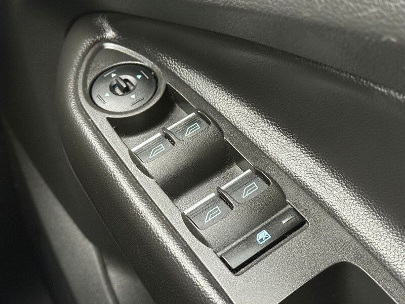 Used Ford Kuga 2015 for sale - 77609634: Photo 11