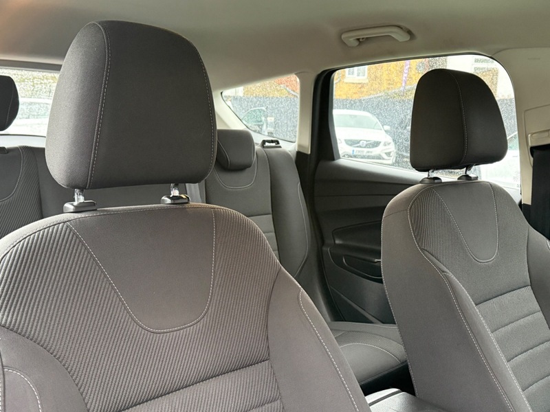 Used Ford Kuga 2015 for sale - 77609634: Photo 3