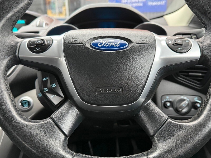Used Ford Kuga 2015 for sale - 77609634: Photo 36