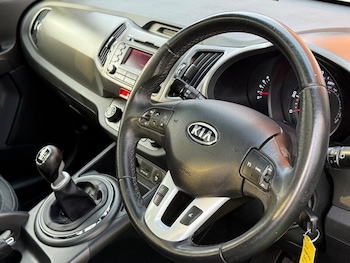Used Kia Sportage 2011 for sale - 78553460: Photo