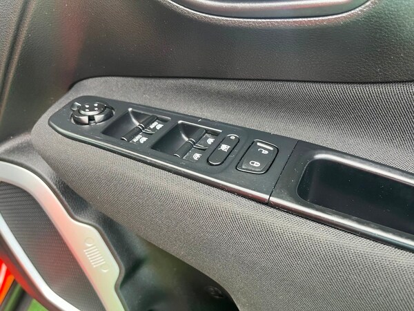 Used Jeep Renegade 2016 for sale - 75020305: Photo 21