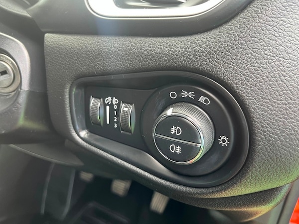 Used Jeep Renegade 2016 for sale - 75020305: Photo 25