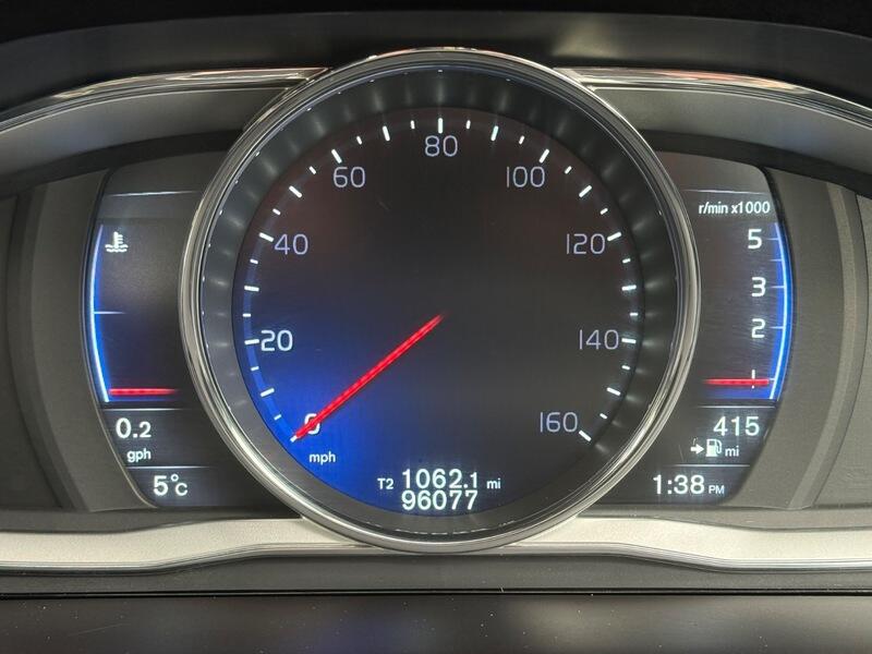 Used Volvo XC60 2015 for sale - 78196697: Photo 6