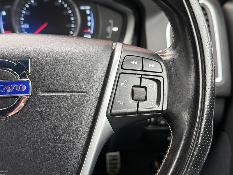 Used Volvo XC60 2015 for sale - 78196697: Photo 8