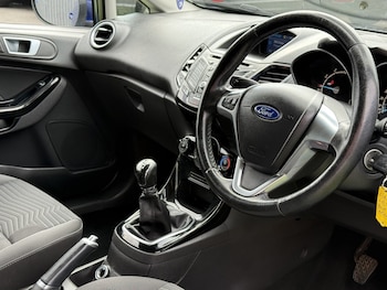 Used Ford Fiesta 2016 for sale - 79463609: Photo