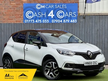 Used Renault Captur 2018 for sale - 79463529: Photo