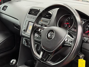 Used Volkswagen Polo 2016 for sale - 78553450: Photo