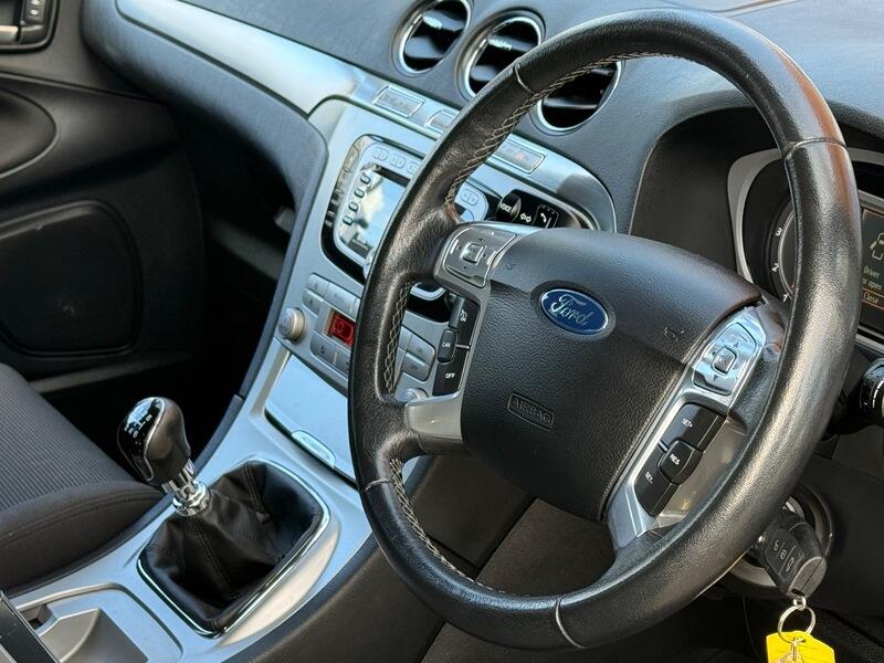 Used Ford S-Max 2009 for sale - 78196735: Photo 2