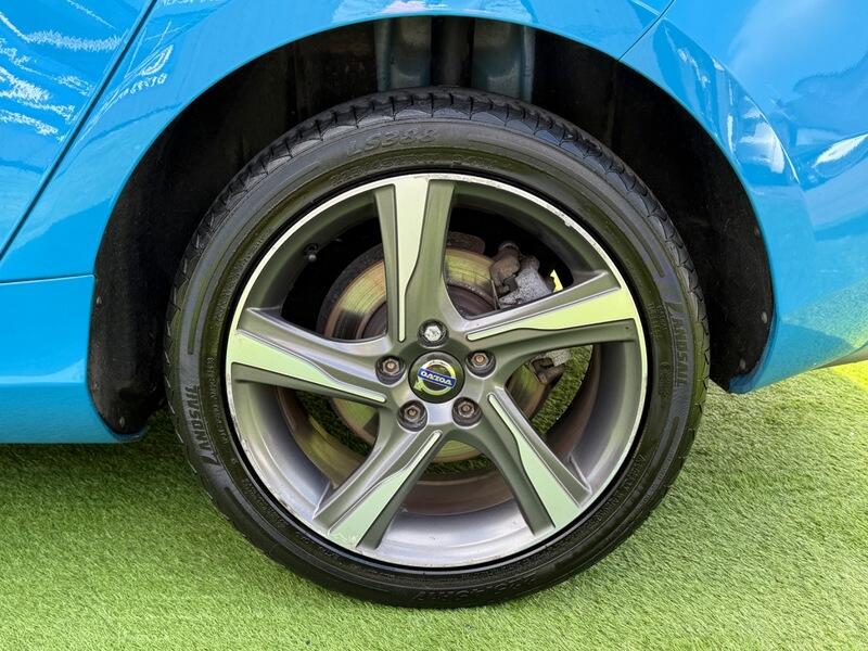 Used Volvo V40 2015 for sale - 78196696: Photo 13