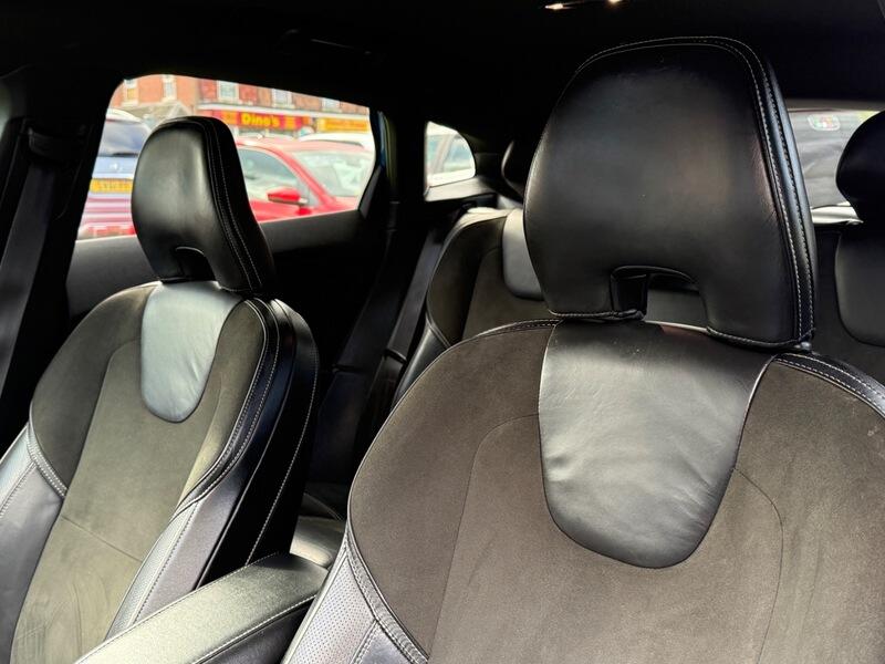 Used Volvo V40 2015 for sale - 78196696: Photo 24