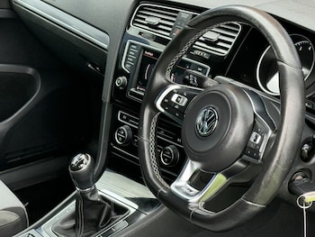 Used Volkswagen Golf 2015 for sale - 78553654: Photo