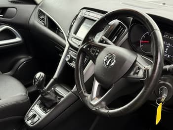 Used Vauxhall Zafira Tourer 2018 for sale - 79835995: Photo