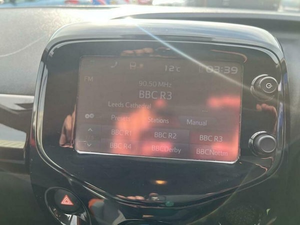 Used Toyota AYGO 2015 for sale - 74029642: Photo 18