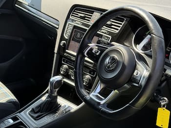 Used Volkswagen Golf 2015 for sale - 79656493: Photo