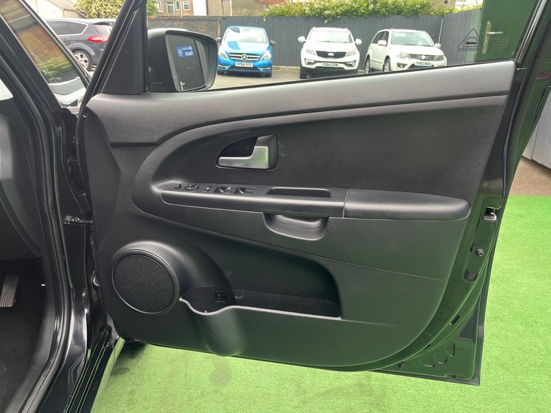 Used Kia Venga 2013 for sale - 77313819: Photo 16