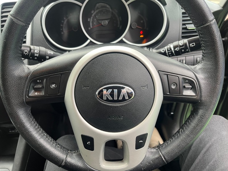 Used Kia Venga 2013 for sale - 77313819: Photo 22