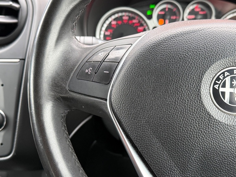 Used Alfa Romeo MiTo 2016 for sale - 77643379: Photo 9