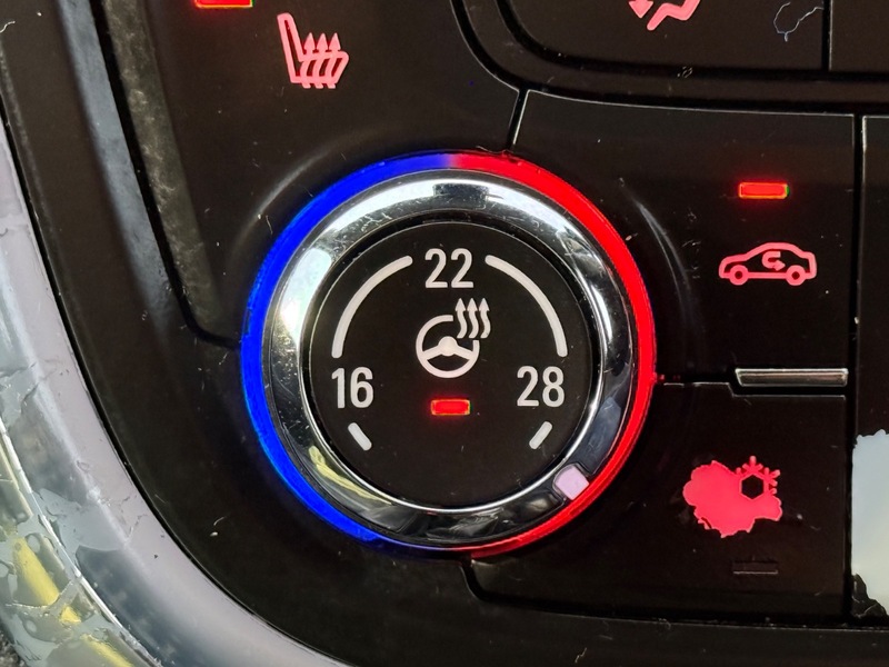 Used Vauxhall Mokka 2014 for sale - 77409207: Photo 9