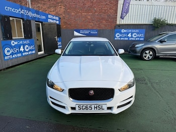 Used Jaguar XE 2015 for sale - 77162075: Photo