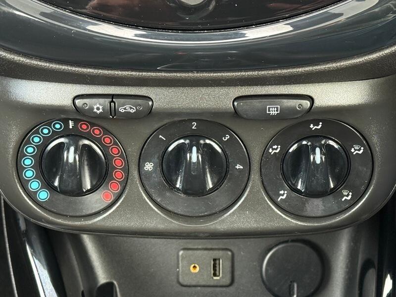 Used Vauxhall ADAM 2015 for sale - 78196699: Photo 9