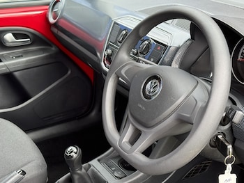Used Volkswagen up! 2018 for sale - 78553393: Photo