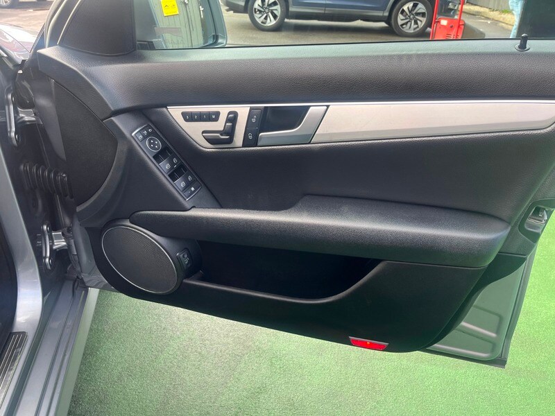 Used Mercedes-Benz C Class 2011 for sale - 76304507: Photo 18