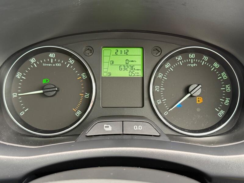 Used Skoda Roomster 2015 for sale - 78196733: Photo 6