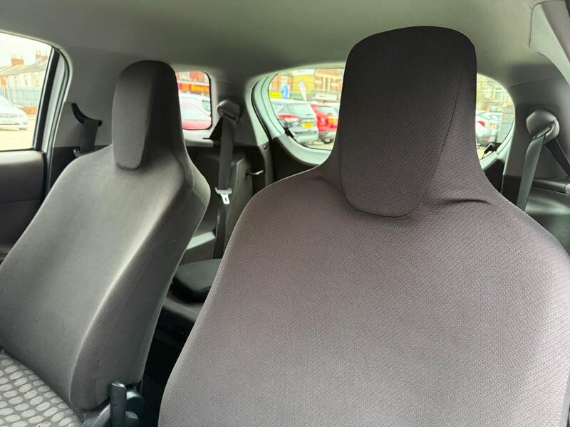 Used Toyota IQ 2010 for sale - 78196738: Photo 19