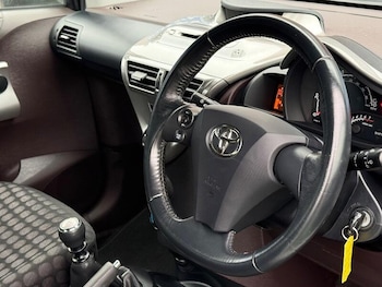 Used Toyota IQ 2010 for sale - 78196738: Photo