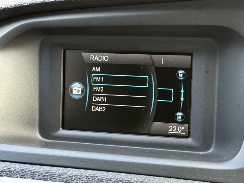 Used Volvo V40 2015 for sale - 78069655: Photo 10