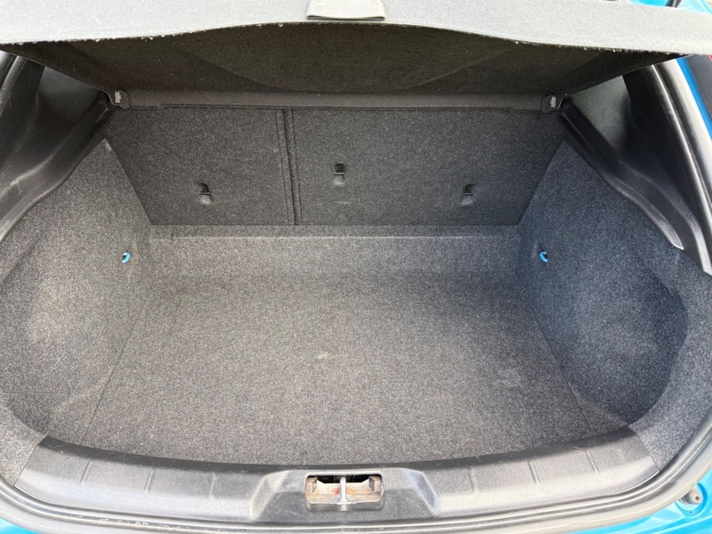 Used Volvo V40 2015 for sale - 78069655: Photo 20