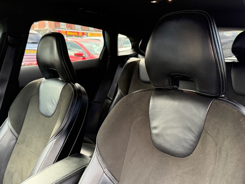 Used Volvo V40 2015 for sale - 78069655: Photo 24