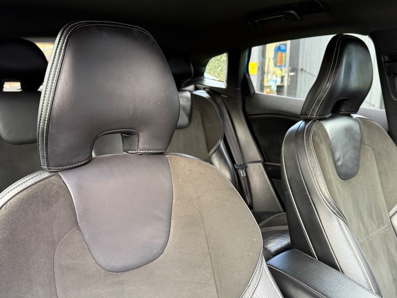 Used Volvo V40 2015 for sale - 78069655: Photo 3