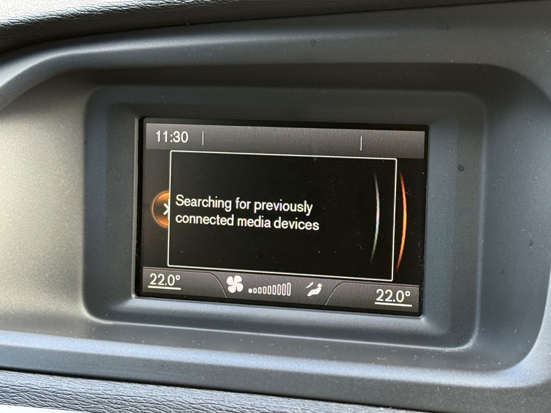 Used Volvo V40 2015 for sale - 78069655: Photo 5