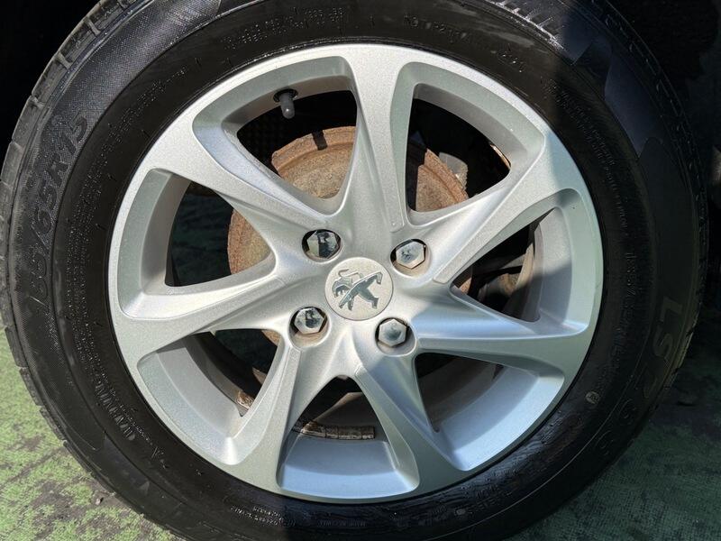 Used Peugeot 208 2012 for sale - 78196721: Photo 17