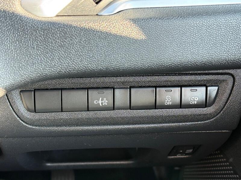 Used Peugeot 208 2012 for sale - 78196721: Photo 28