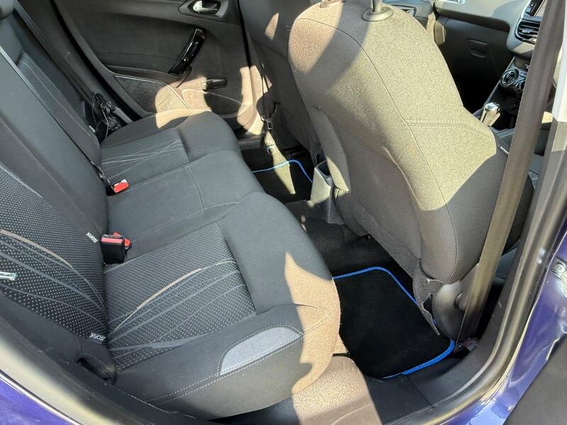 Used Peugeot 208 2012 for sale - 78196721: Photo 5