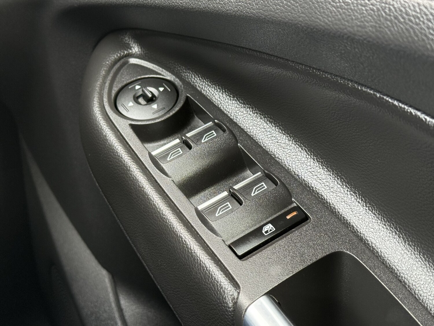 Used Ford Kuga 2016 for sale - 78213482: Photo 29