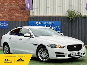 Used Jaguar XE 2015 for sale - 78553444: Photo