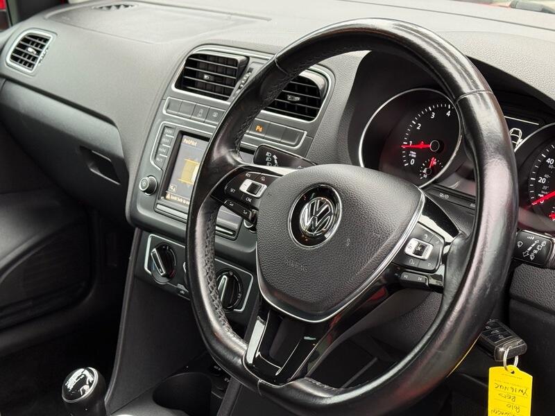 Used Volkswagen Polo 2016 for sale - 78196727: Photo 2