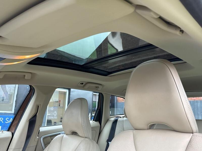 Used Volvo XC60 2009 for sale - 78196712: Photo 29