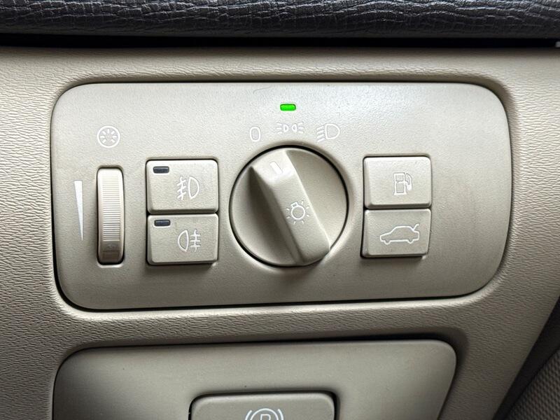 Used Volvo XC60 2009 for sale - 78196712: Photo 33