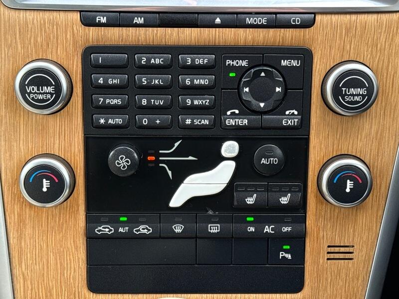 Used Volvo XC60 2009 for sale - 78196712: Photo 8