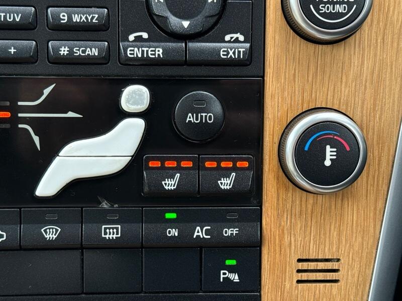 Used Volvo XC60 2009 for sale - 78196712: Photo 9